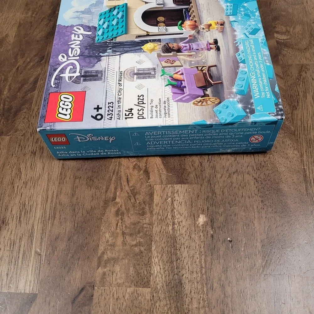 LEGO Disney Wish Asha in the City of Rosas Building Toy Set #43223 NIB Sealed